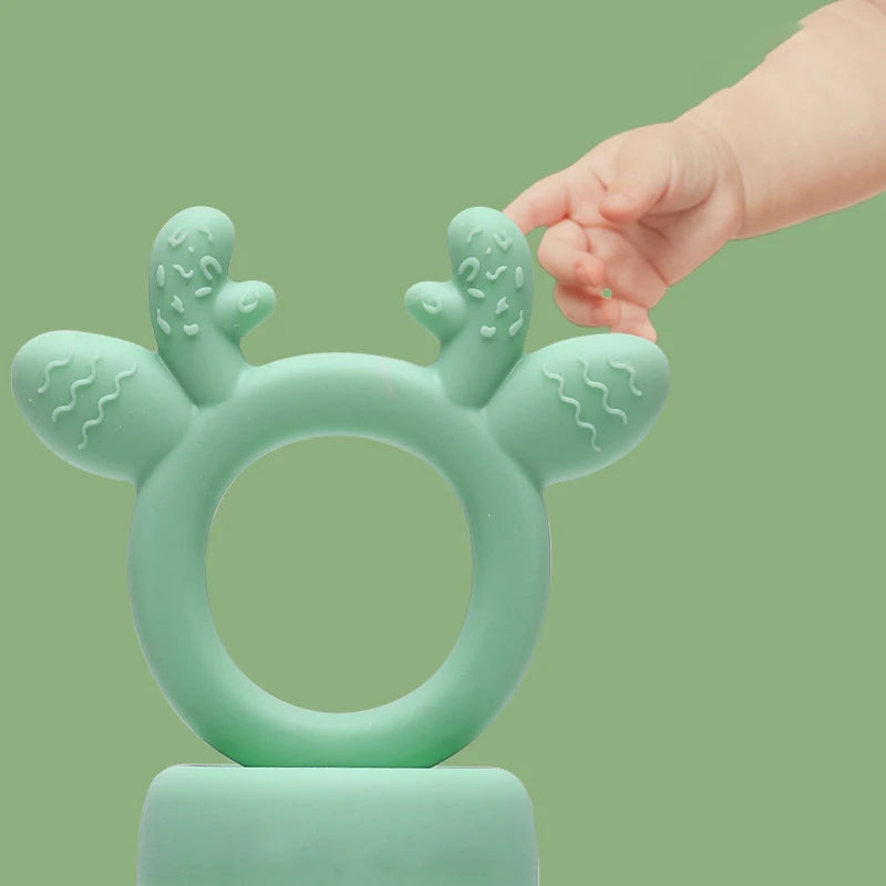 BPA Free Baby Fruit Food Feeder with Dust Cover Deer Silicone Teething Nibbler 3 Colors Toddler Vegetable Feeding Pacifier Teether Toy
